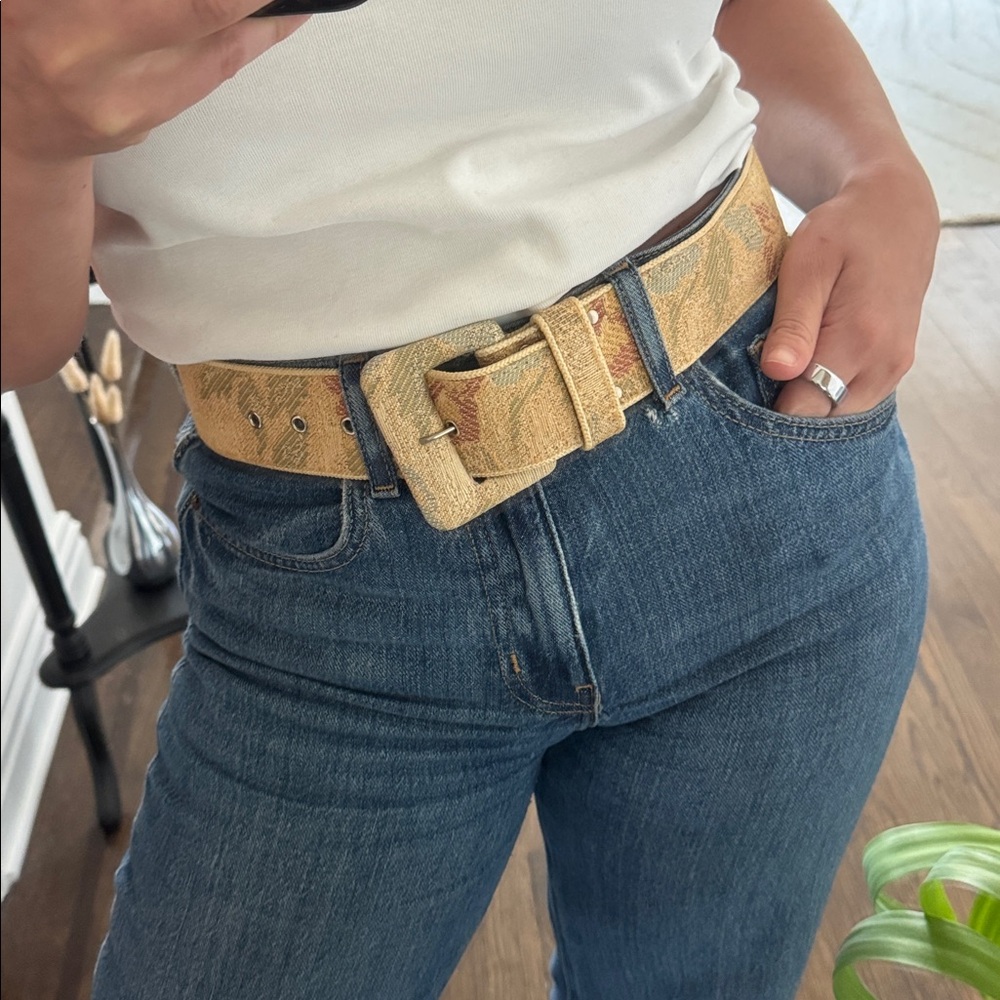 Woven Floral Embroidered Jacquard Beige Fabric Belt with Covered Buckle